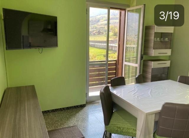 Arcobaleno Benaz 2 Apartment Aosta Exterior foto